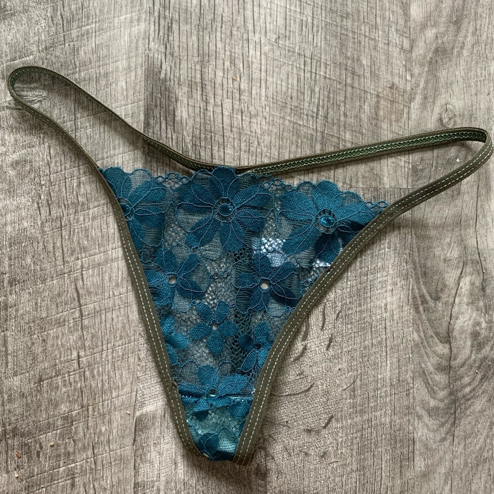 NEW 5pc Women’s Lace G-String Thong Panties sz S/M - Picture 6 of 6
